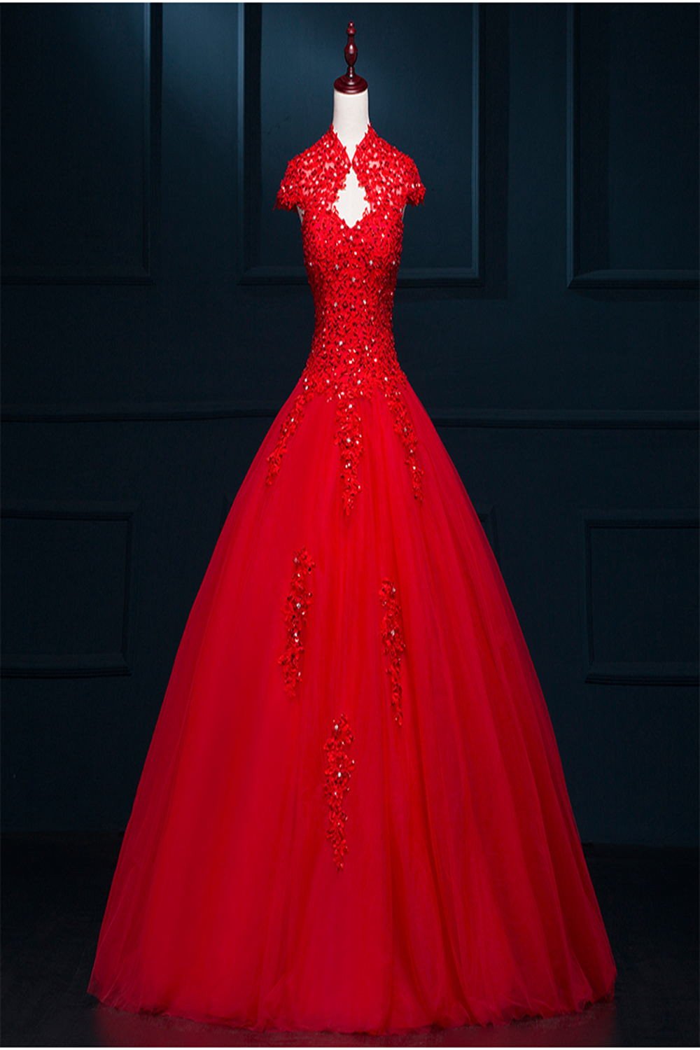 Pretty Red Modest Lace Long Puffy Short Sleeves Wedding Dresses