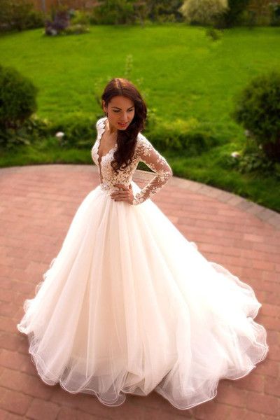 Long sleeve lace wedding dress with tulle on sale skirt