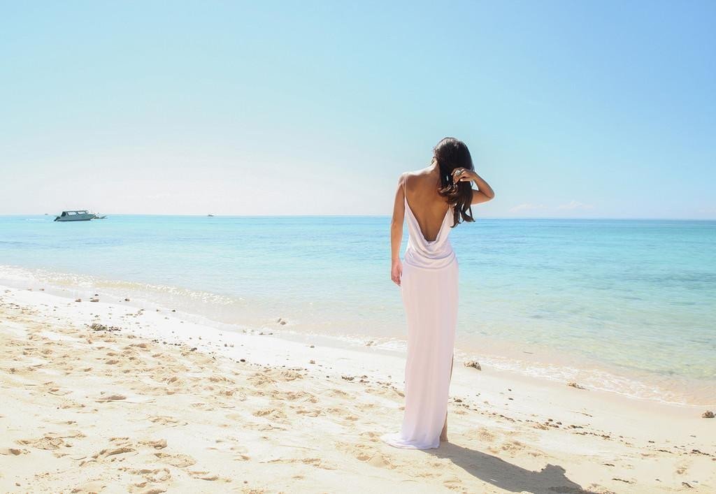 Simple Sexy Backless Beach Weddingbridal Dressslit Spaghetti Straps Summer White Wedding 3985